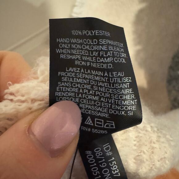 Express Winter Scarf Plaid Pattern - Picture 5 of 6